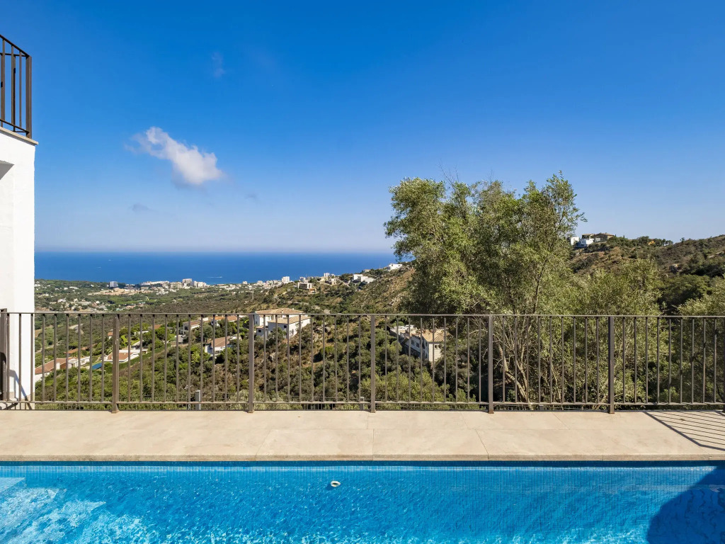 Beautiful Villa in Castell-Platja d'Aro with Pool, Sea Views