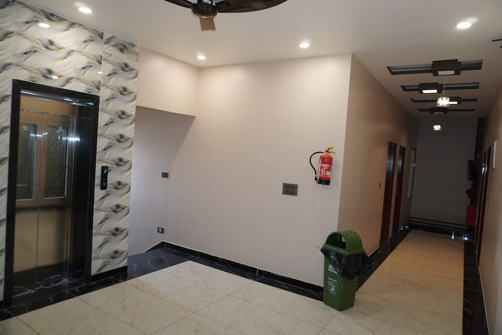 Hotel Galaxy 700