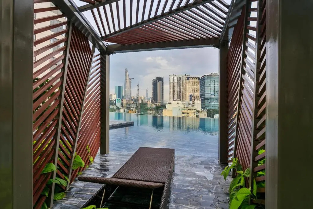 DOWNTOWN in Minutes #Luxury Studio1BR #POOLGYM 16th