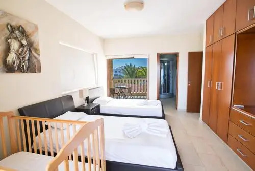Imagine Your Family Renting a Luxury Holiday Villa Close To Paralimni’S Main Attractions, Paralimni Villa 1221