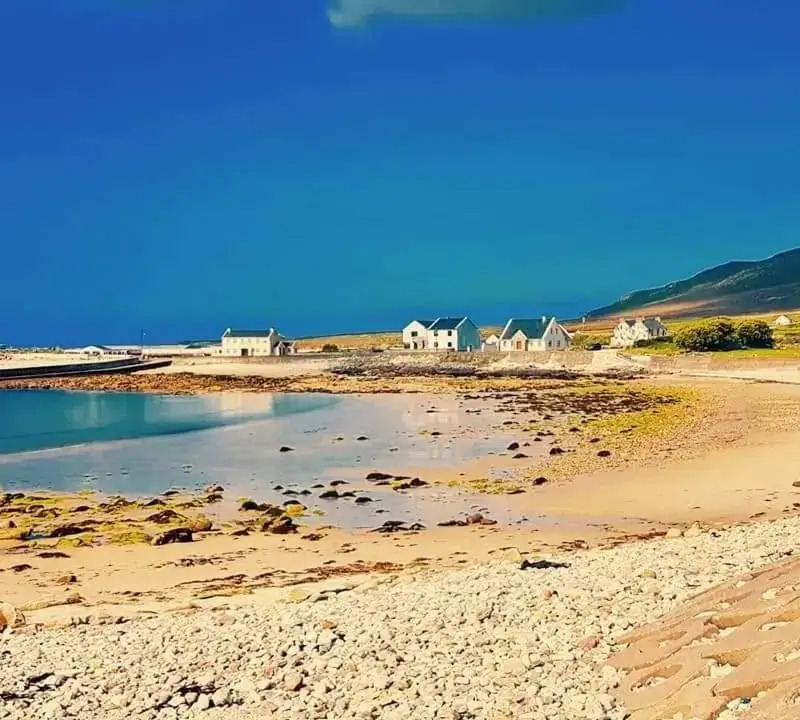 Lavelles Seaside House & Mickeys Bar