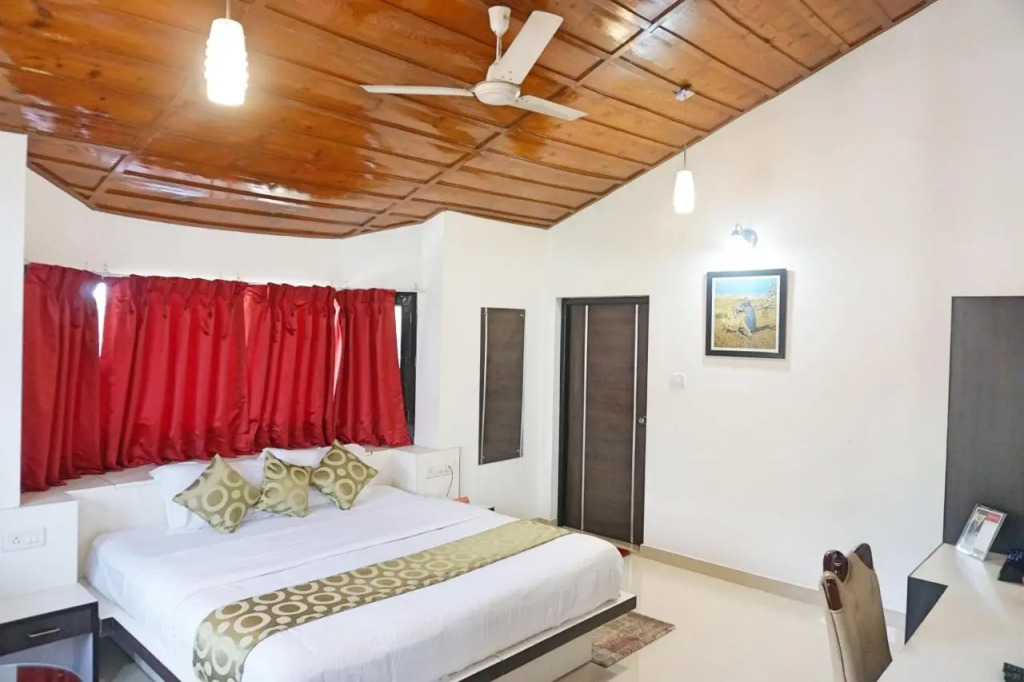 Ess & Bee Resorts