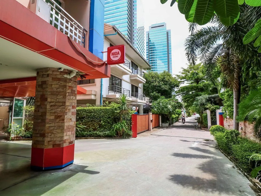 L-Seven Hotel