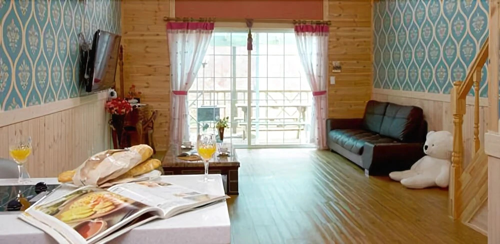 Yangsan Chickweed & Flower Pension