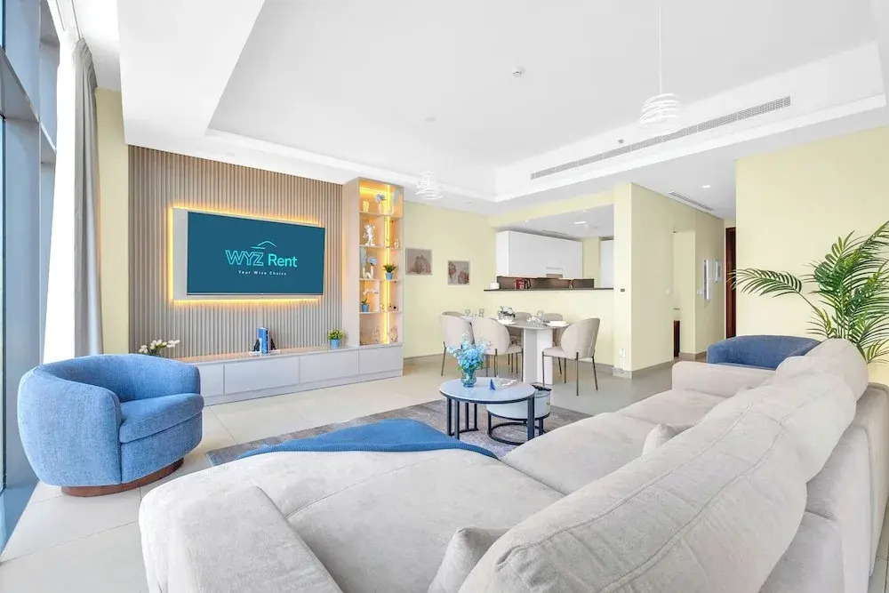 Spacious & Luxurious 2.5BD in Downtown