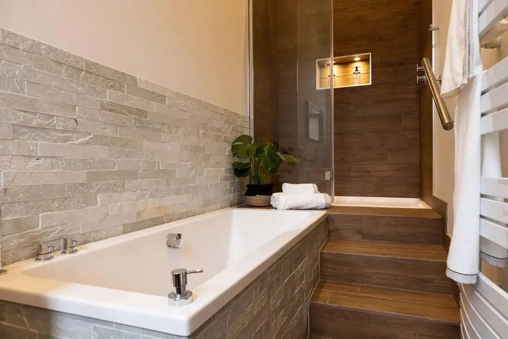 Beautiful Three Bedroom Georgian Home in Edinburgh