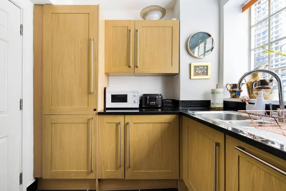Mayfair W/ac 3-bed-5guests Berkeley Square