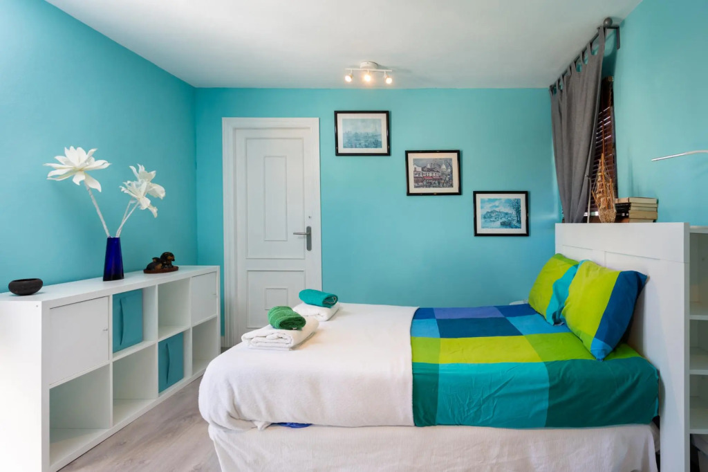Home2Book Charming Sea Front House