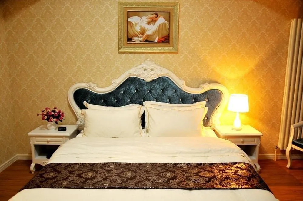 Cocoa Hotel (Zhengzhou Erqi Wanda City Second People's Hospital Metro Station)