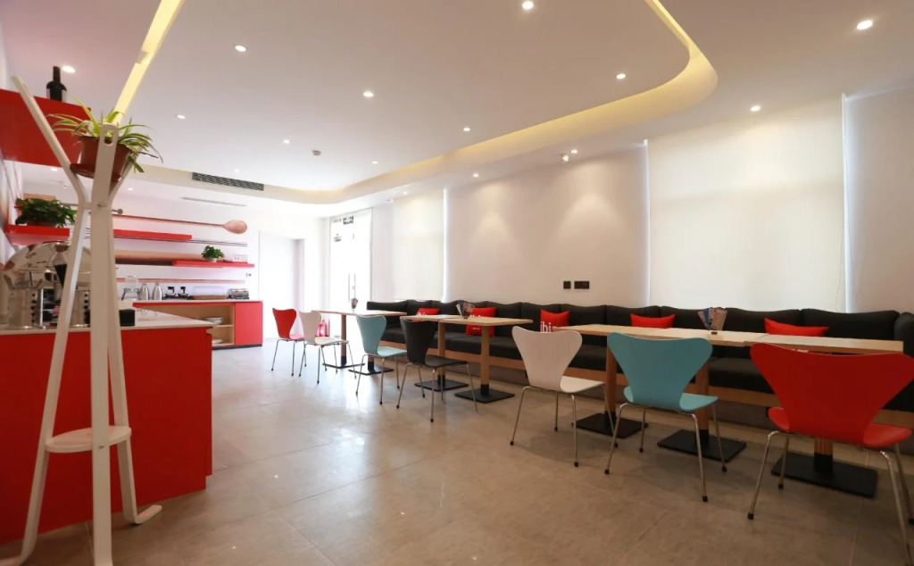 ibis Qingdao Hi-Tech Zone Hotel