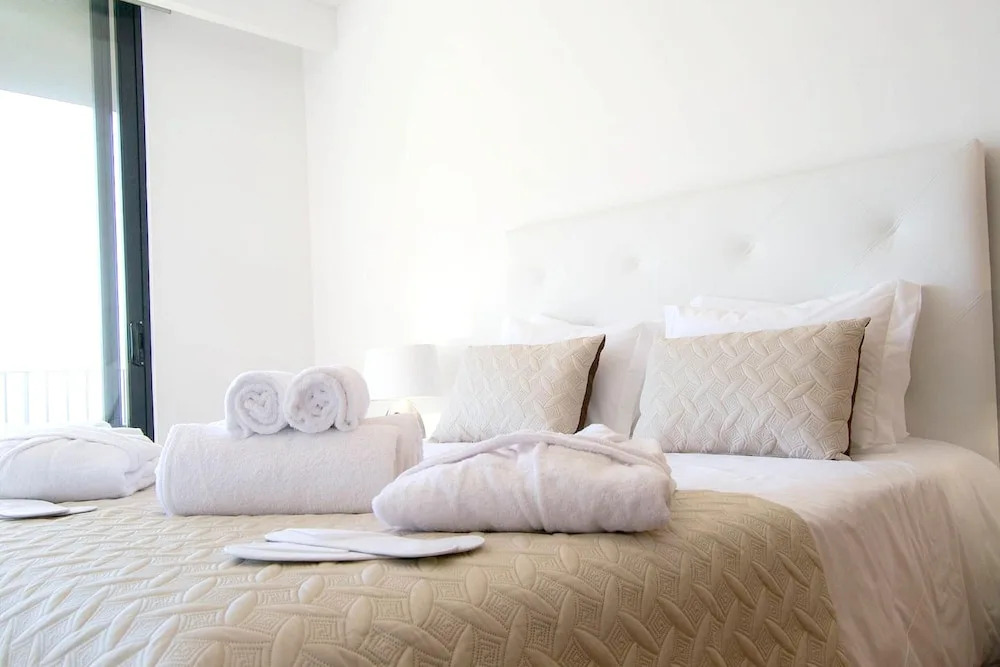 Apartment with 2 Bedrooms in Caniço, with Wonderful Sea View, Furnished Terrace And Wifi