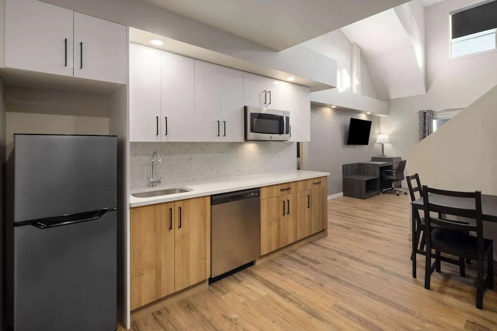 Baymont by Wyndham West Edmonton