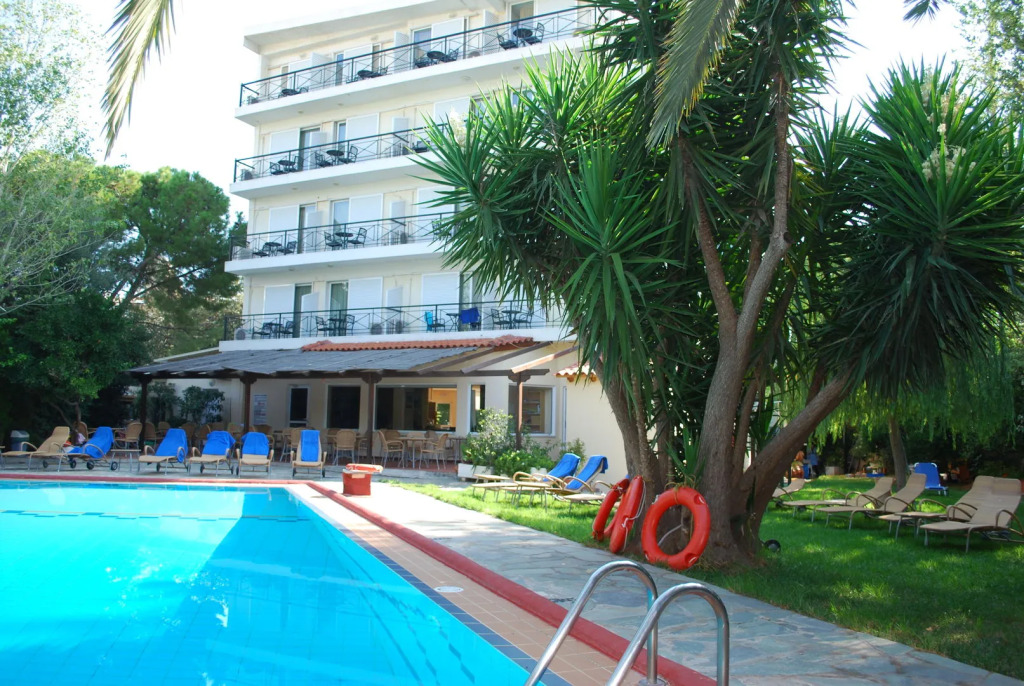 Thomas Beach Hotel