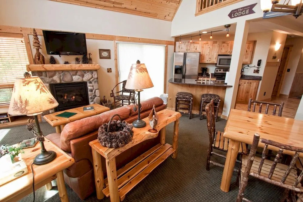 Cove Point Lodge
