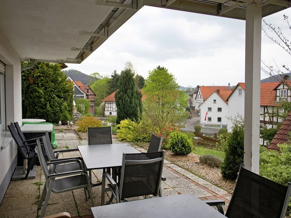 Schone Ferienwohnung mit Terrasse in Homberg