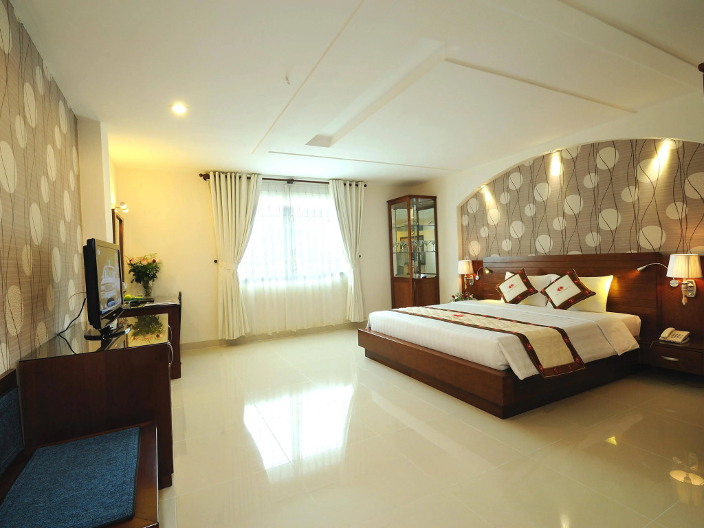Cochin Zen Hotel