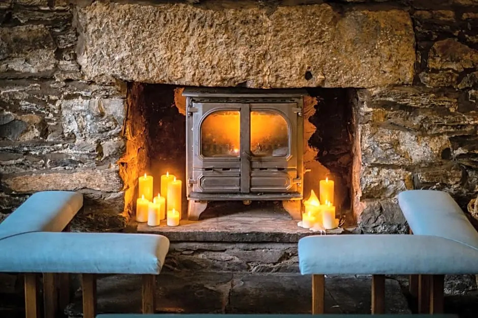 The Hare & Hounds Inn