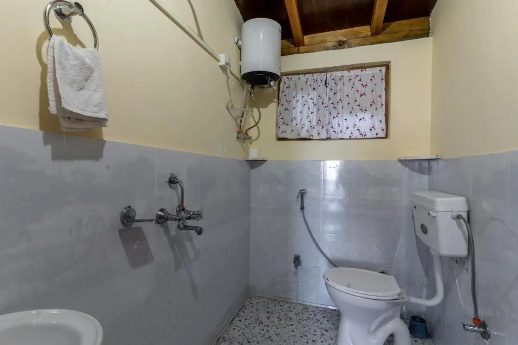 SaffronStays Altura - 2-BR villa with attic room, verandahs, orchards & Himalayan views in Mukteshwar