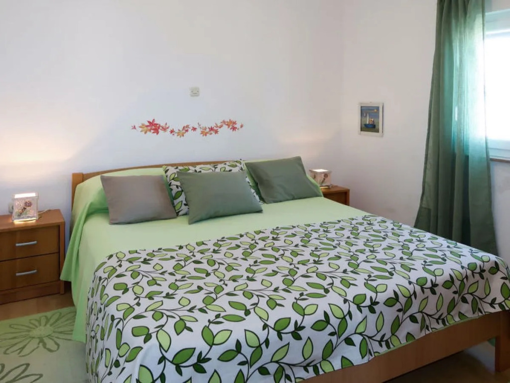Apartment Culić Ammoudi 10179