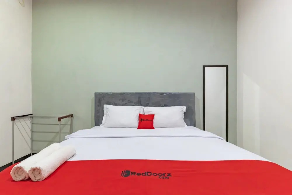 RedDoorz Near Majapahit Semarang