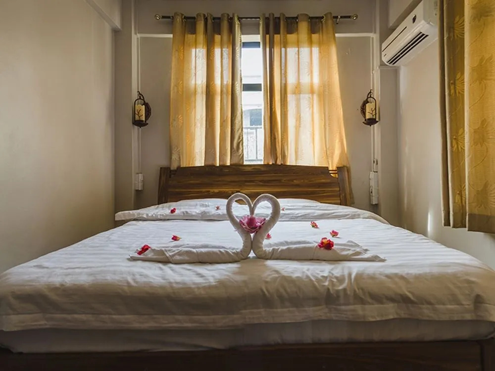 RESIDENCE INDIRA TB