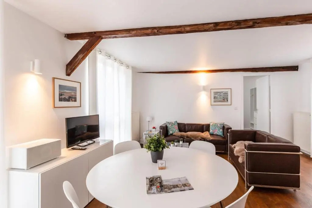Hypolite 3 New- Nice flat for 4 - 80 meters from the Port of Honfleur