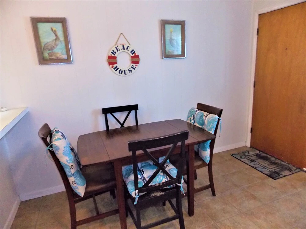 The Cocoanuts 1 Bedroom Condo