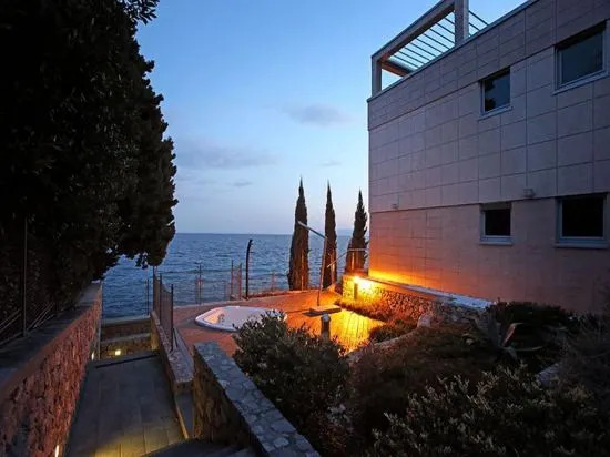 Villa Arentz - Front Sea Apartments