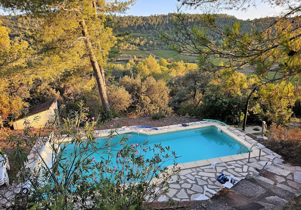 Inviting Holiday Home in Pierrerue