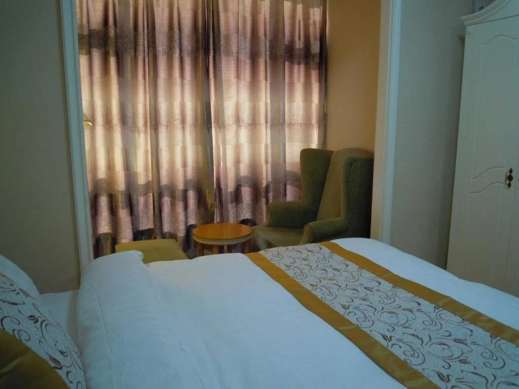 Dalian Mingrui Zuoan Classic Fashion Apartment