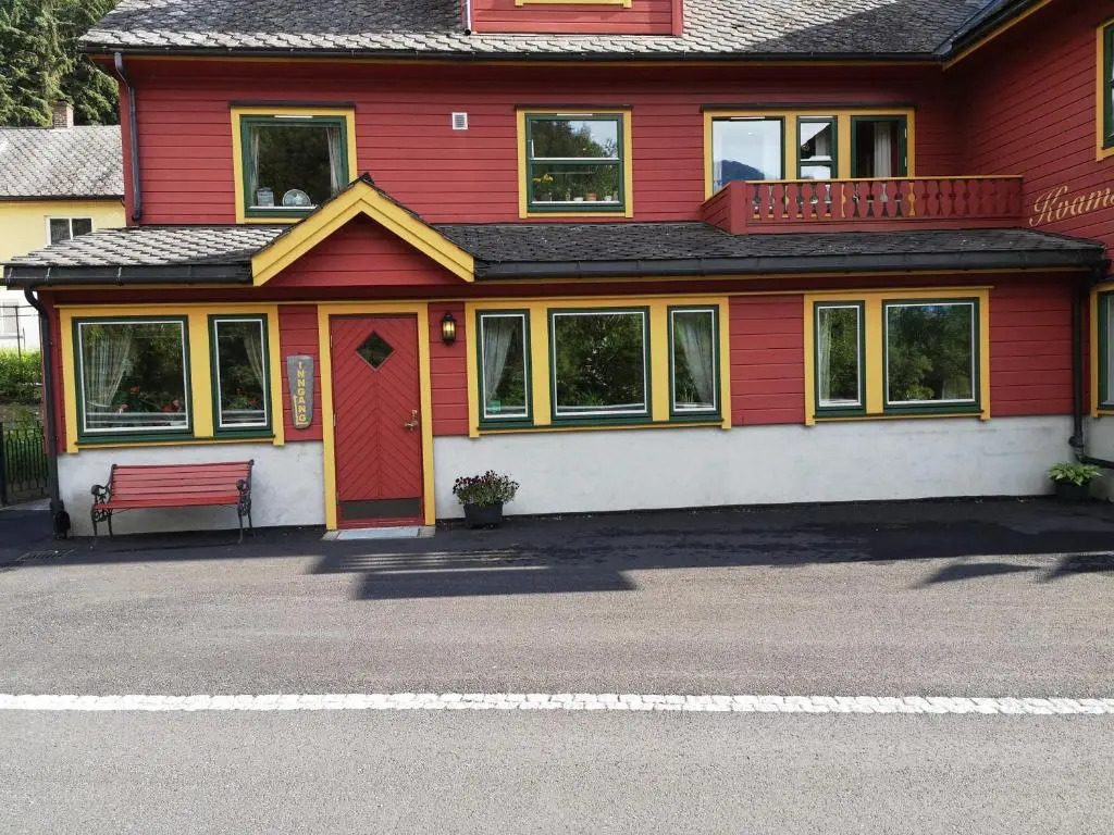 Kvamsdal Pensjonat