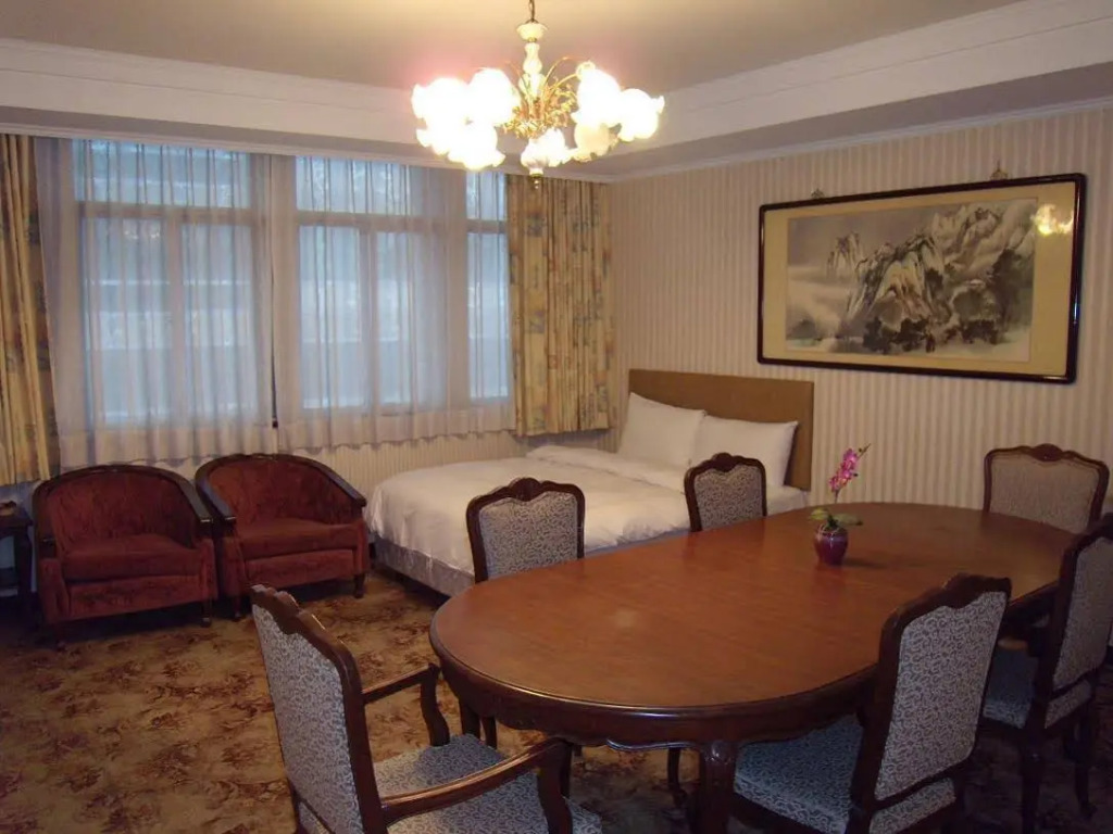 Hotel Chung Shan