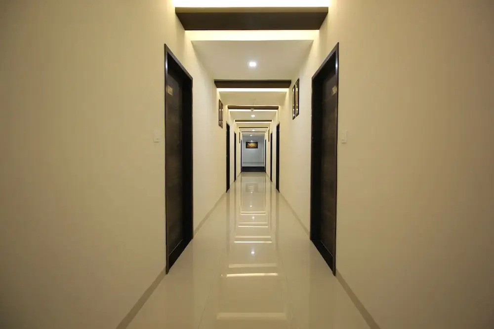 OYO 3783 Hotel Bhavani Palace