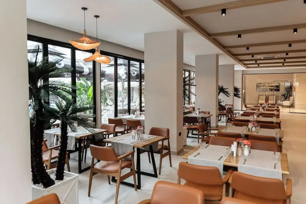 Fafa Sun Hotel