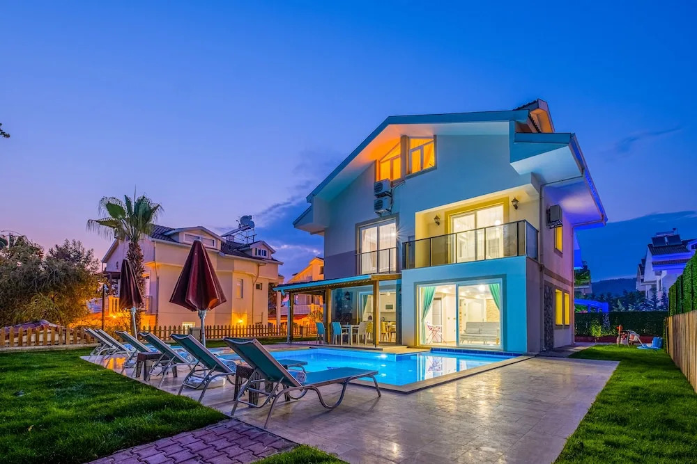 Lilly Villa 1
