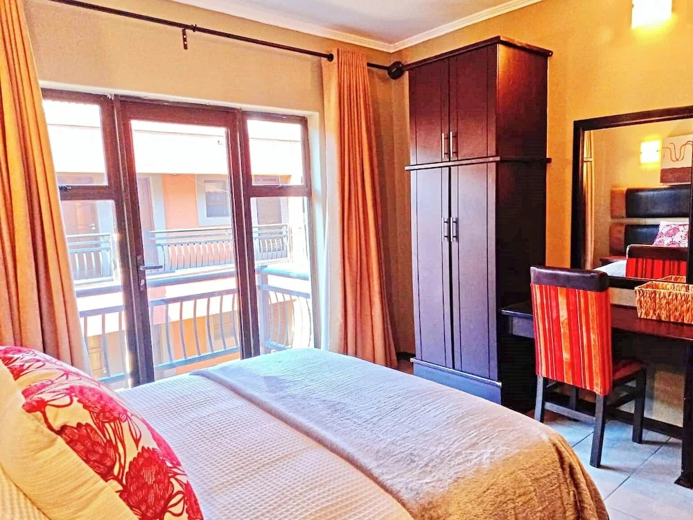 Best Overnight With Free Wifi Modern and Private