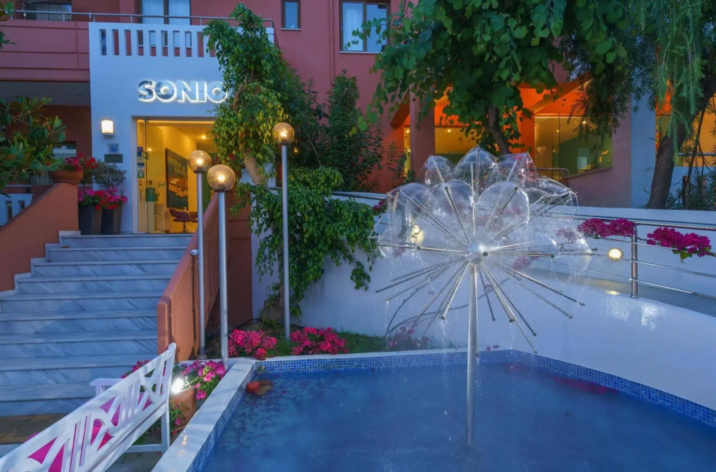 Sonio Beach Hotel