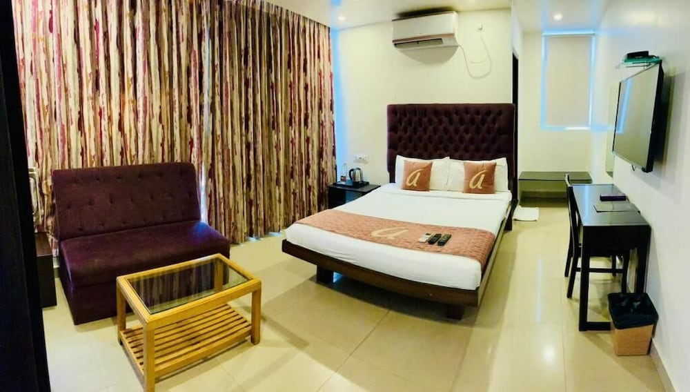 Astra Hotel and Suites Hsr 1st Sector