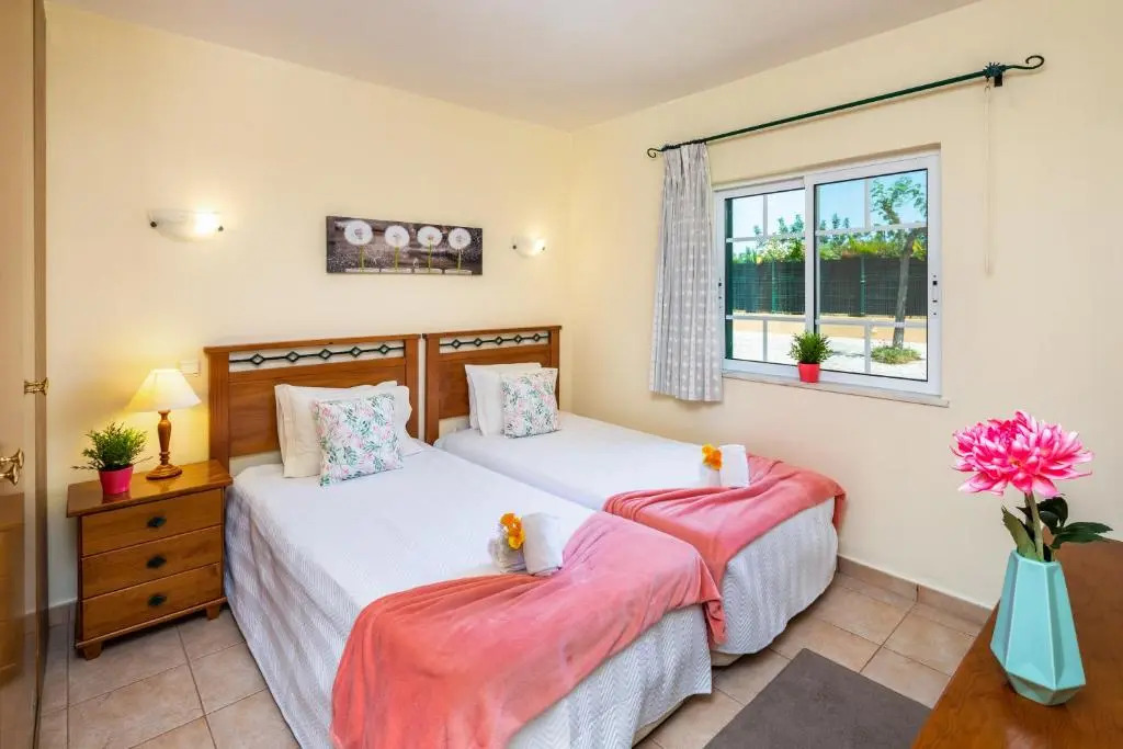 Apartamentos Monte dos Avós, Albufeira by AlgarveBlossom