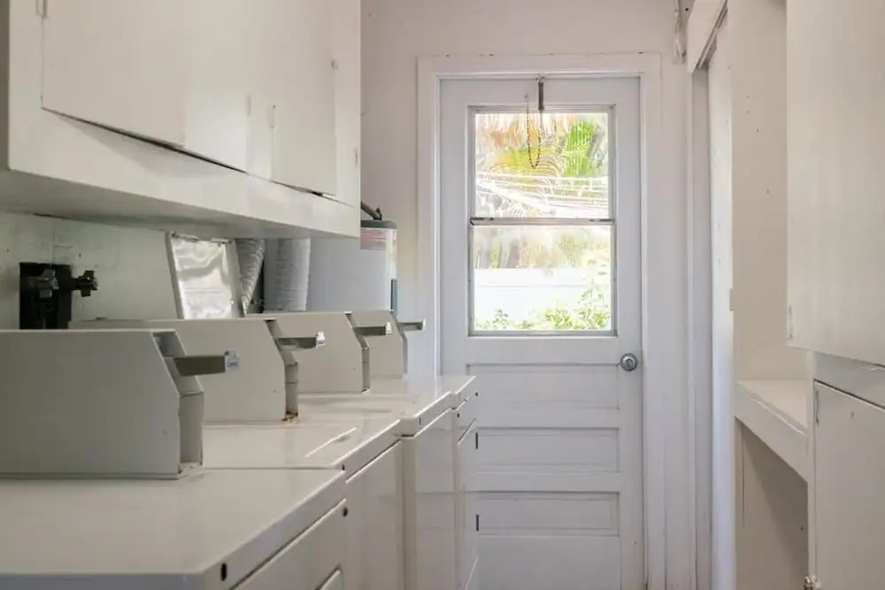 AM Beach Place Unit 3