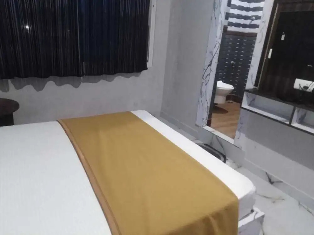 Hotel O Airport Suites