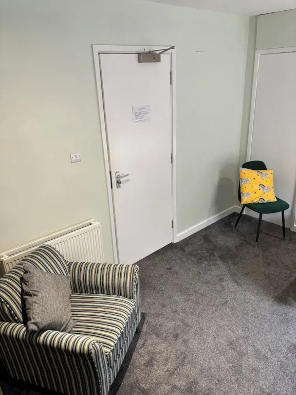 The Castle Tavern Pub & Guest Rooms