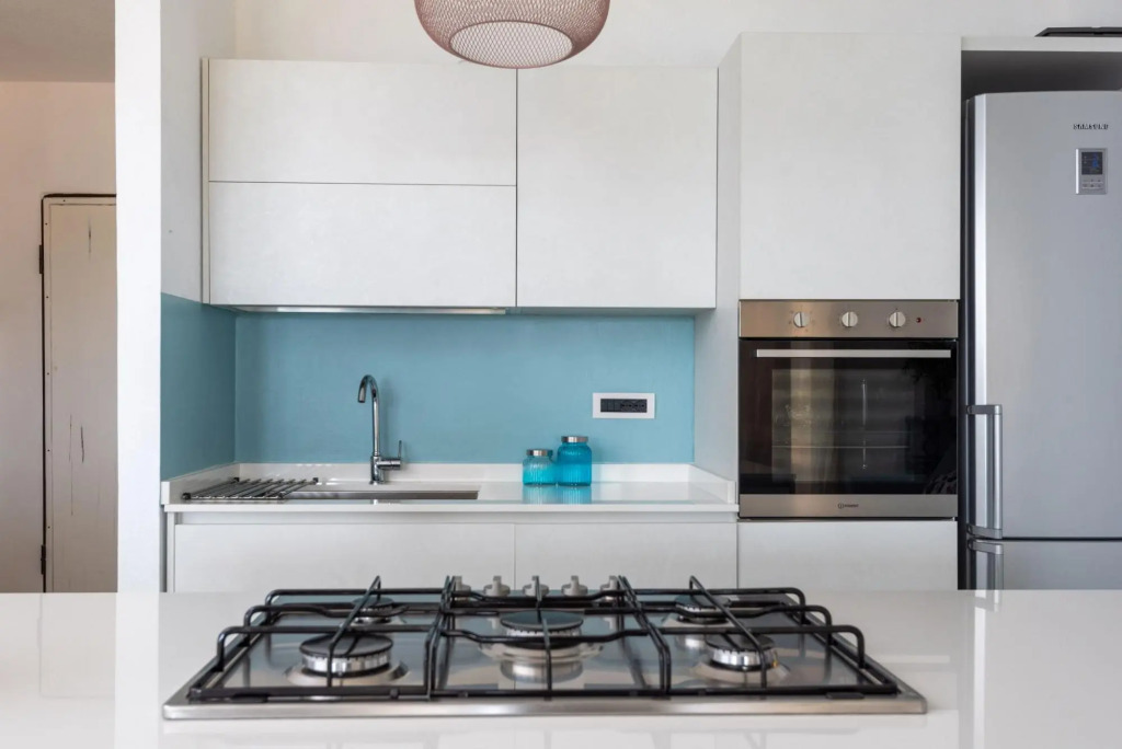 It consists of a large living room with comfortable sofa bed for 2 persons, two double bedrooms with-S'ABBA DI SU