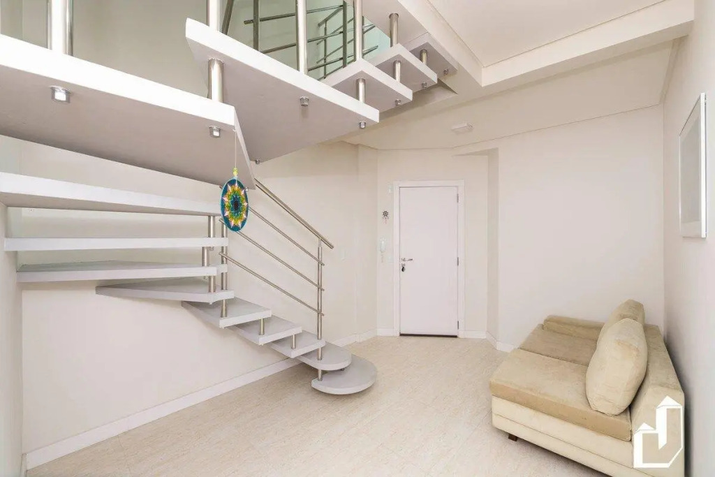 Cobertura Duplex Com Piscina E 03 Suítes