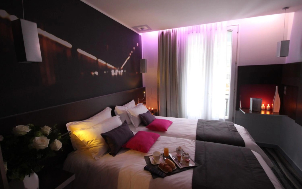 Hôtel Lumières Montmartre Paris