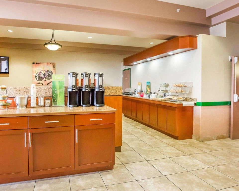 Quality Inn & Suites Lethbridge East