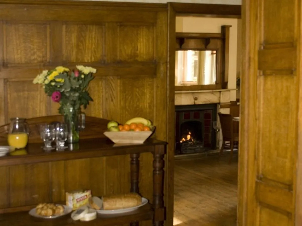 The New Beehive Inn