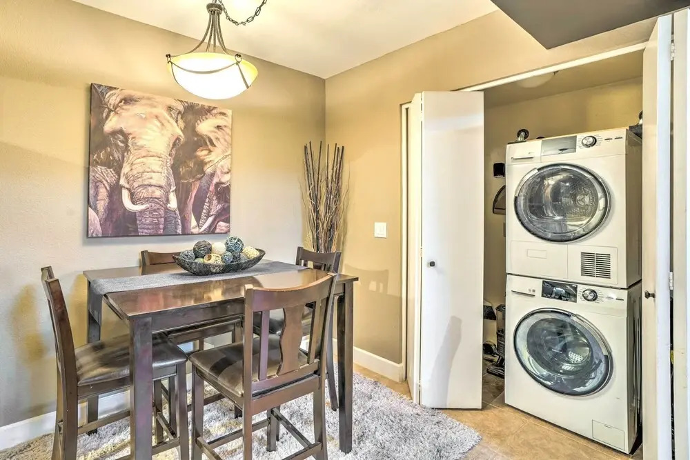 Peoria Oasis w/ Resort Amenities, 2 Mi to Downtown