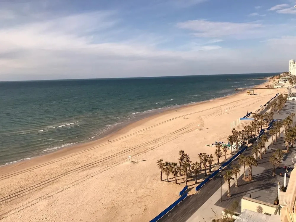 R&A Beach