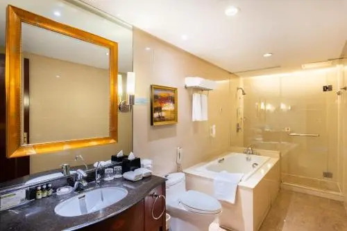 Golden Ocean Hotel